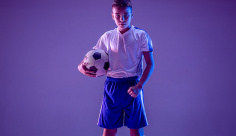 عکس نوجوان فوتبالیست