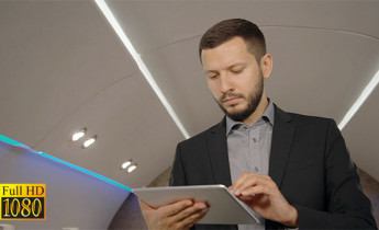 فوتیج ویدیویی فناوری و تکنولوژی تبلت