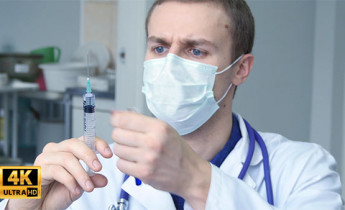 فوتیج ویدیویی شیمیدان