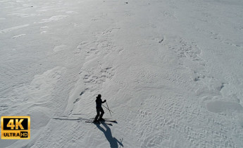 فوتیج ویدیویی اسکی روی برف