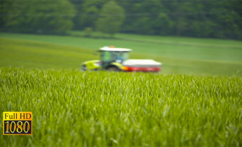 فیلم تراکتور کشاورزی