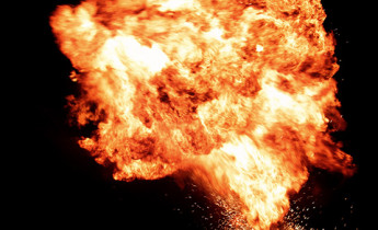 ﻿فوتیج ویدیویی انفجار آتش