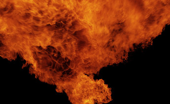 فوتیج ویدیویی انفجار آتش