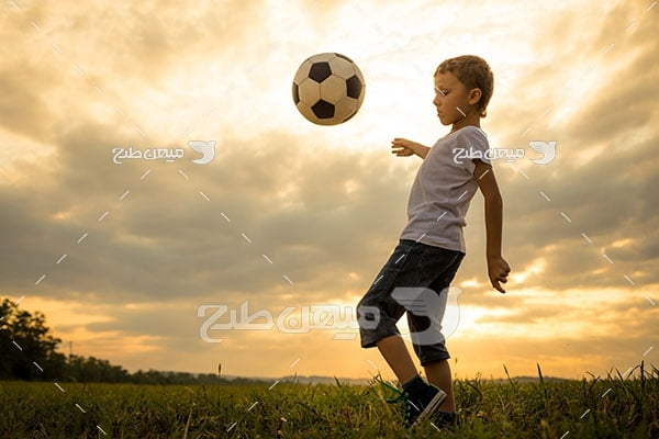 عکس فوتبالیست نوجوان