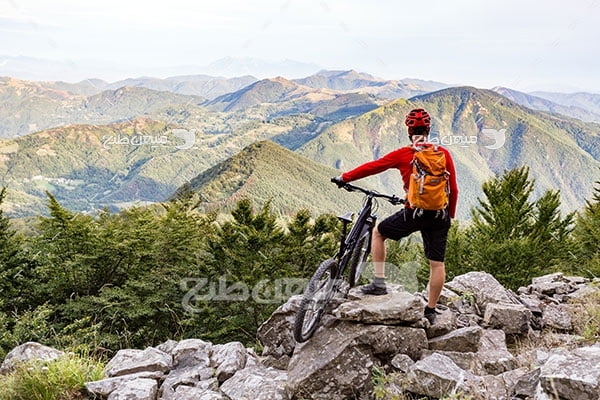 عکس دوچرخه سواری در کوهستان