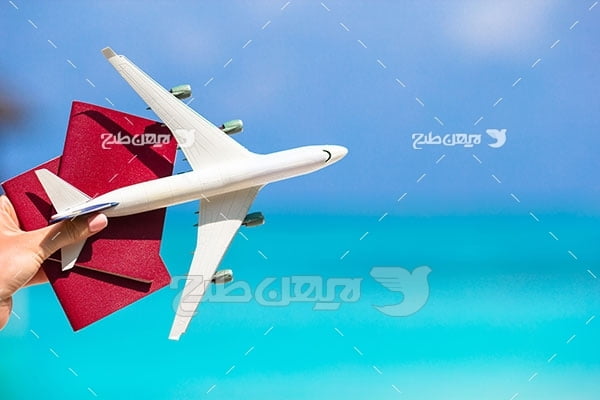 تصویر هواپیما و پاسپورت