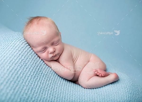 عکس خوابیدن نوزاد