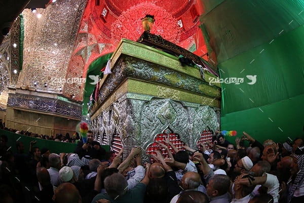 تصویر با کیفیت از ضریح امام حسین علیه السلام و شیعیان