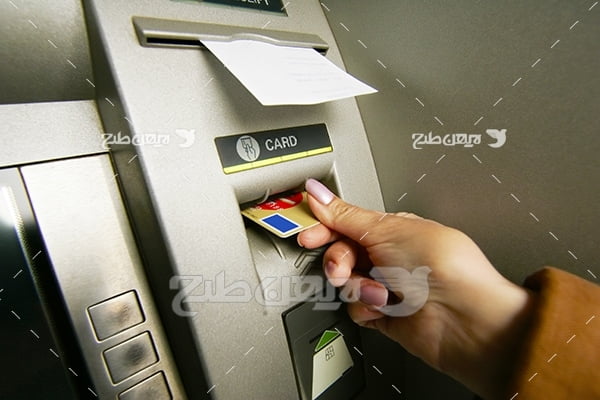 عکس خودپرداز و کارت بانکی