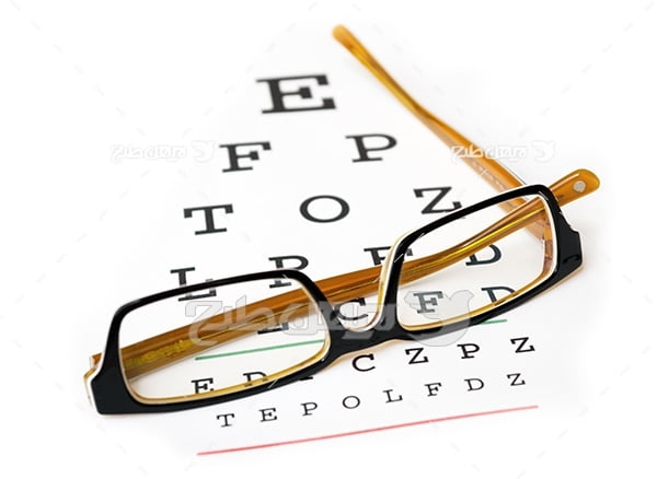 عکس اسنلن چارت بینایی و عینک