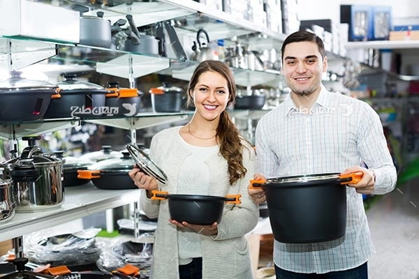 تصویر ظروف آشپزی و آشپزخانه، ماهیتابه و قابلمه، مرد و زن، آشپز