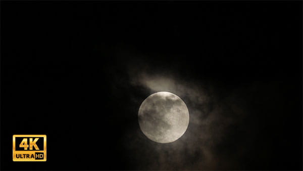 فوتیج ویدیویی حرکت کره ماه