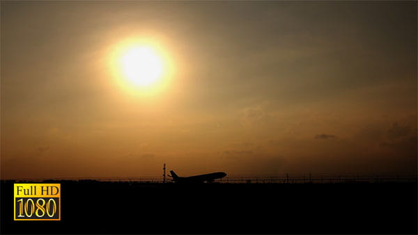 فوتیج ویدیویی برخاستن هواپیما