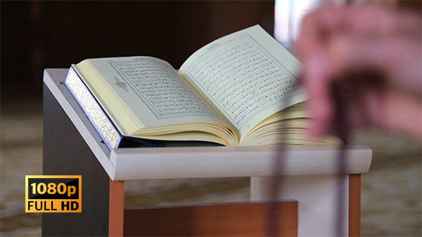 ﻿فوتیج ویدیویی تسبیح و قرآن